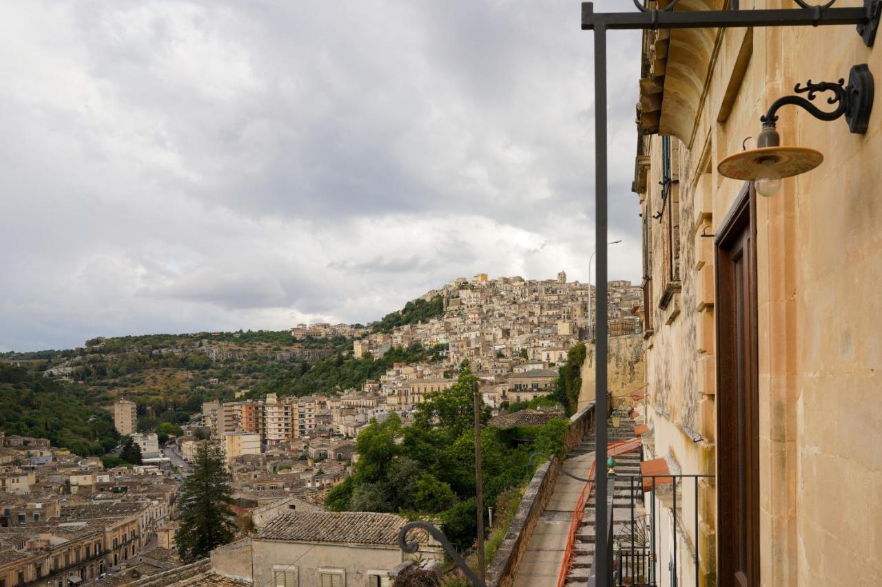 Modica Castle Villa ภายนอก รูปภาพ