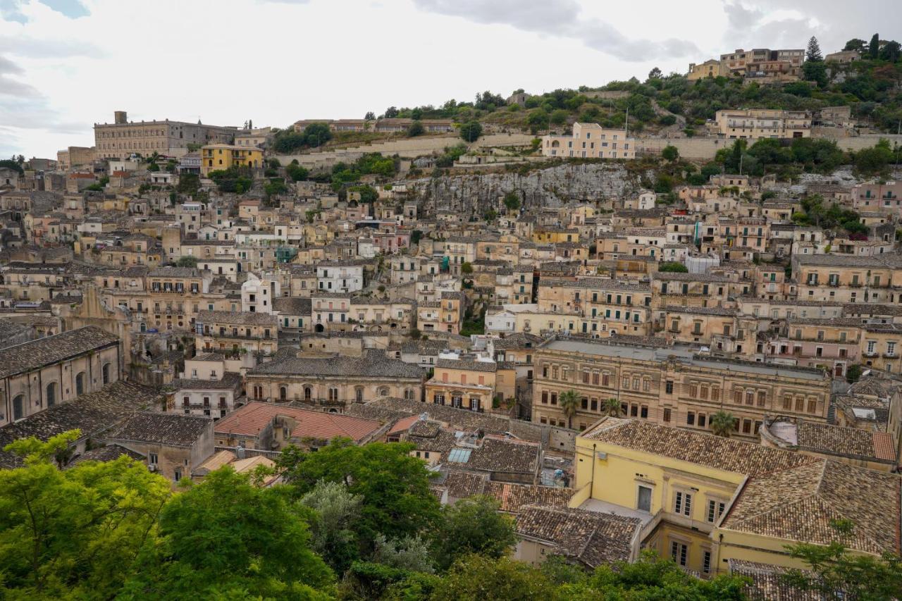 Modica Castle Villa ภายนอก รูปภาพ