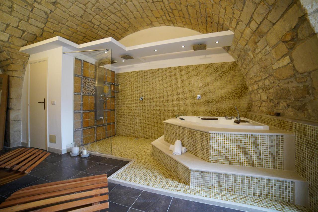 Modica Castle Villa ภายนอก รูปภาพ